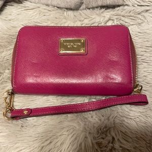 michael kors zip keychain wallet